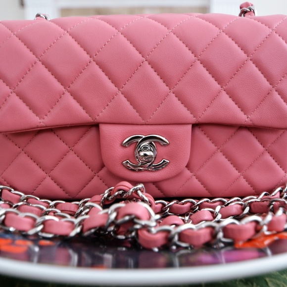 SOLD      CHANEL Rectangular Mini Pink - Picture 2 of 8